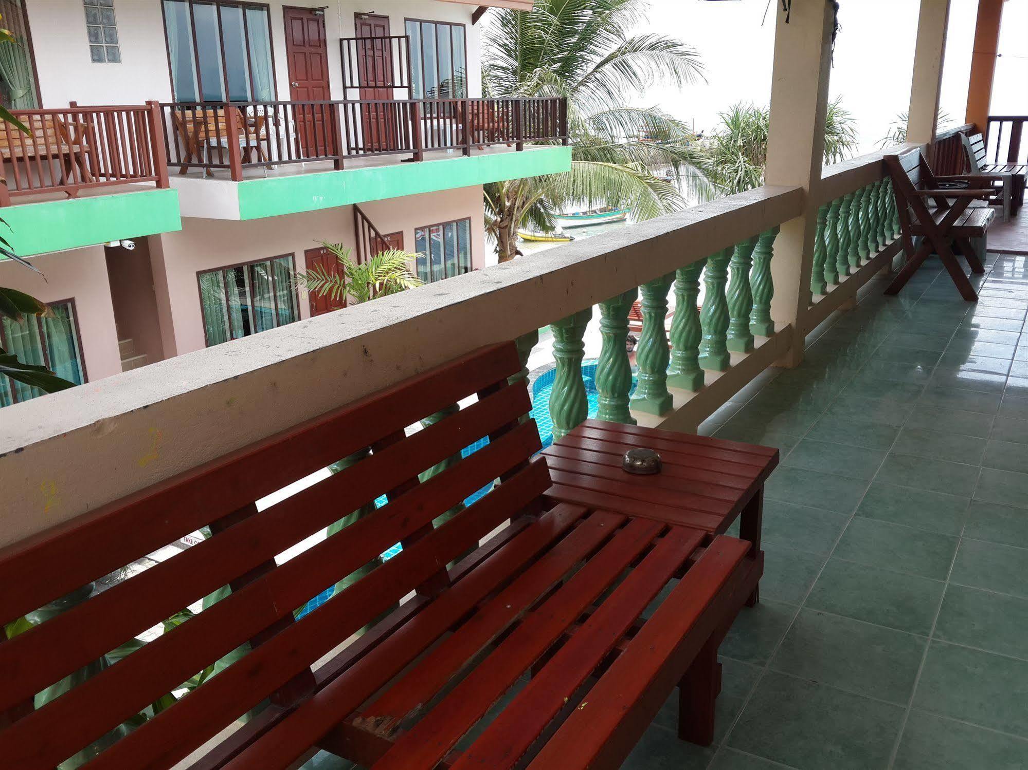 Mr. Black Resort Haad Rin Exterior foto